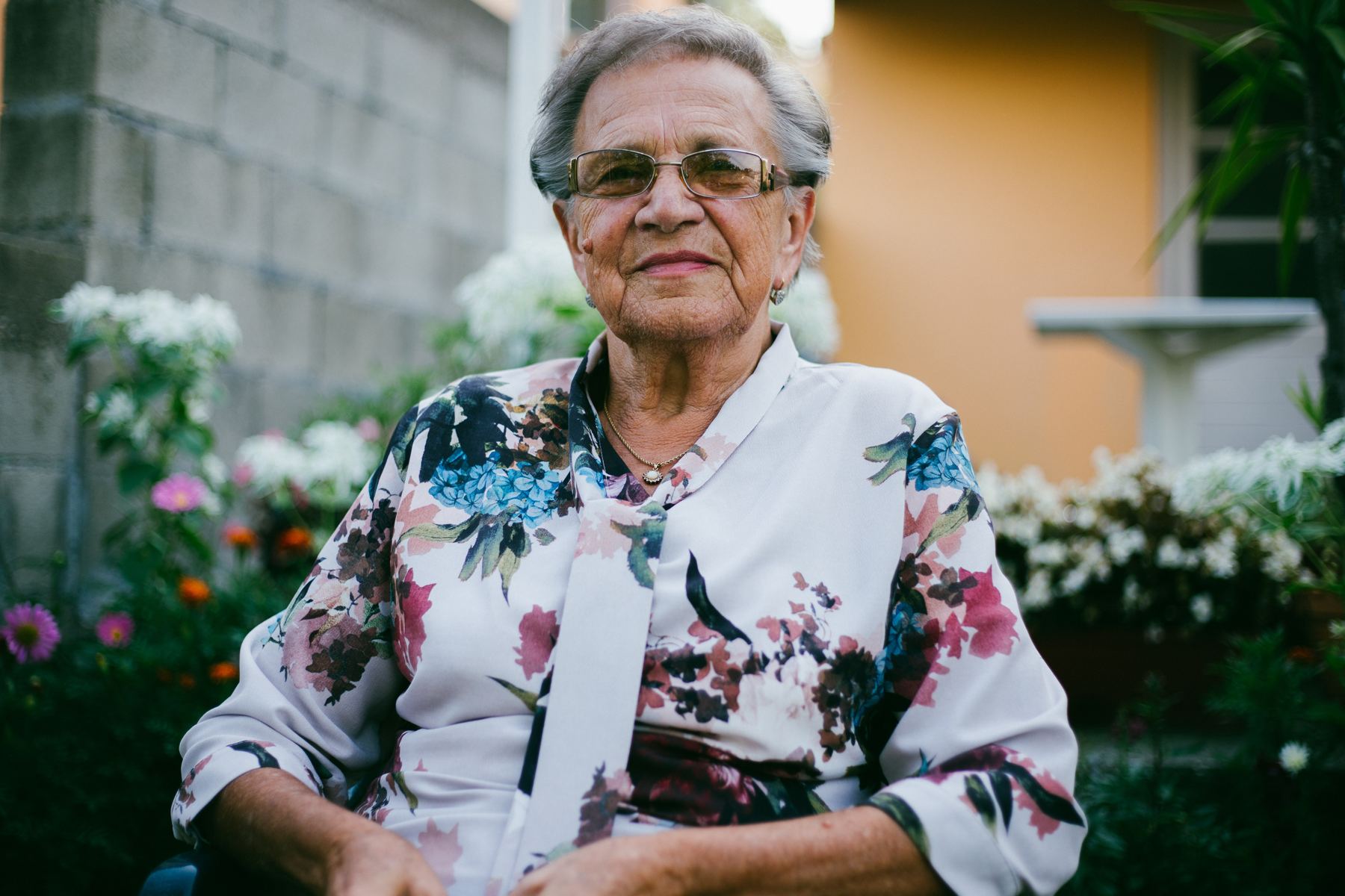 äldre kvinna